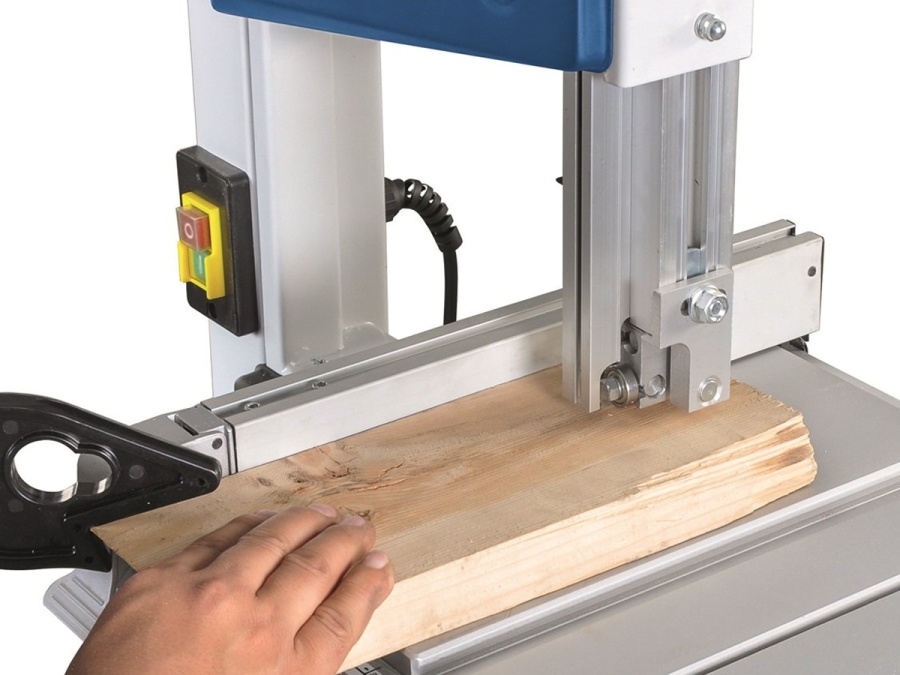 Pásová pila Scheppach HBS 261