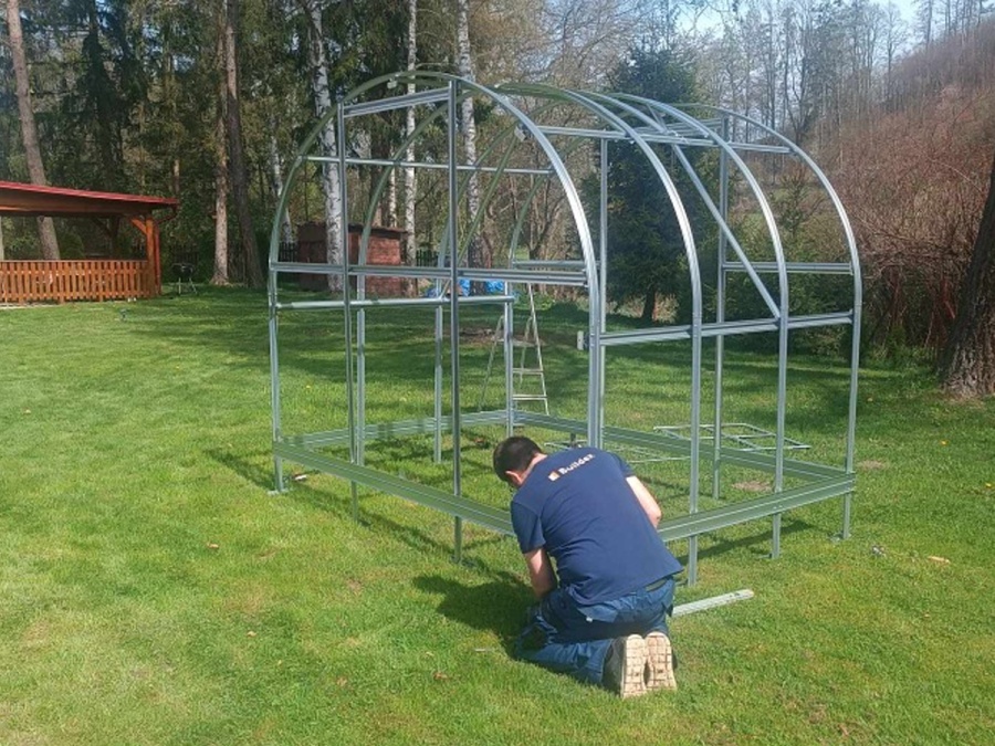 Üvegház összeszerelés