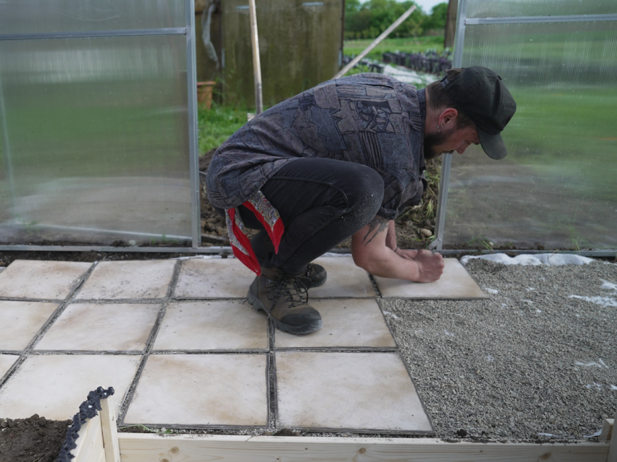 Krok za krokem: zapuštěná ulička