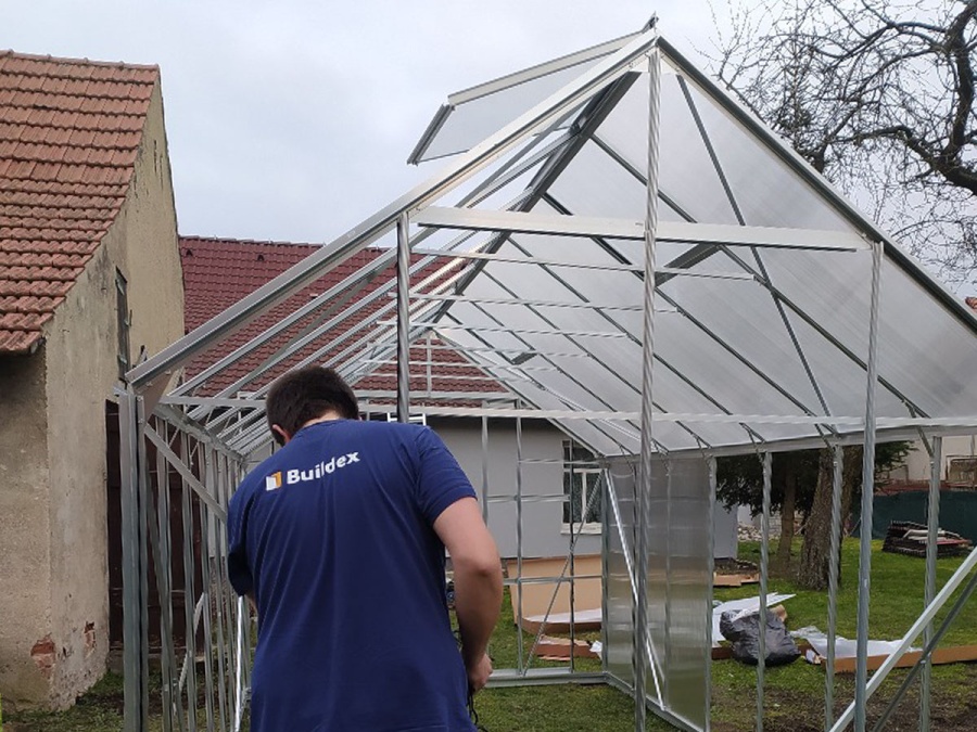 Üvegház összeszerelés