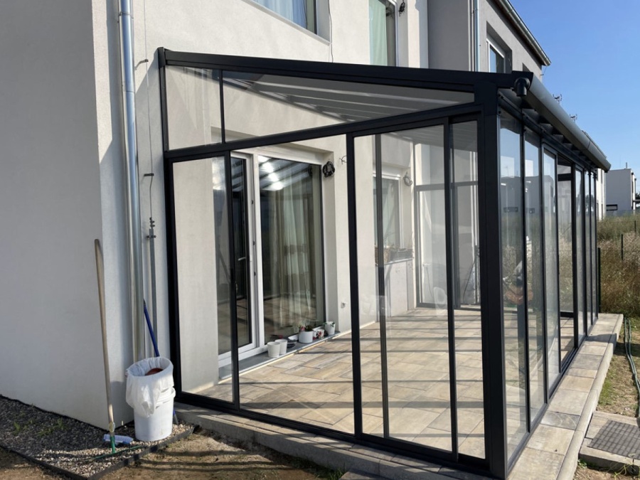 Pergolák, télikertek és előtetők telepítése