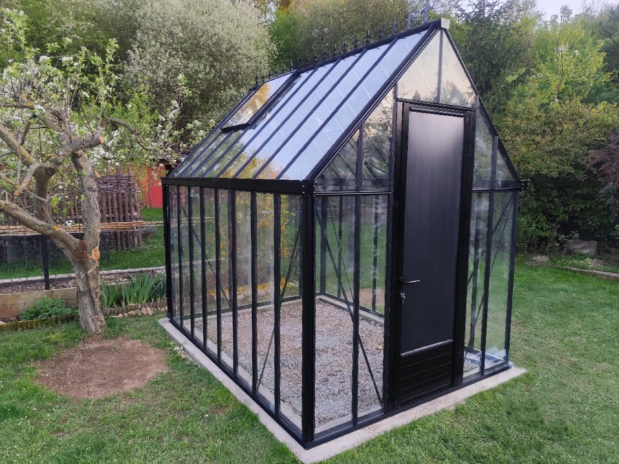 Üvegház összeszerelés