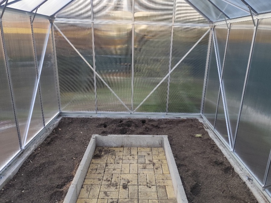 Üvegház összeszerelés