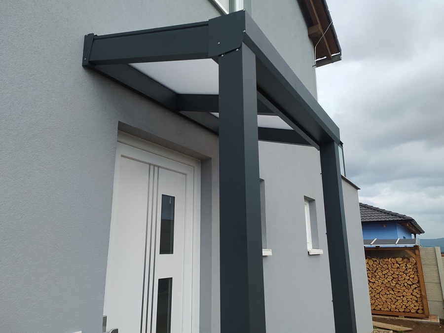 Montáže pergol, zimných záhrad a striešok