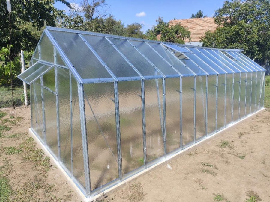 Montáže skleníkov