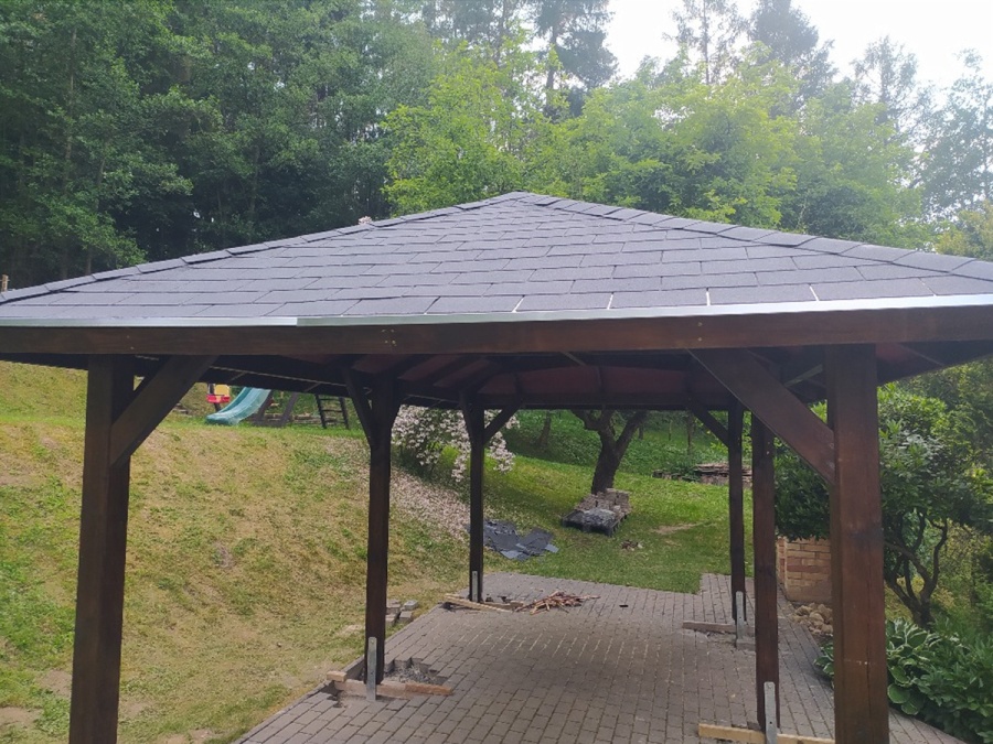 Pergolák, télikertek és előtetők telepítése