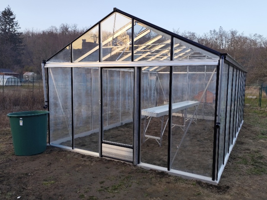 Üvegház összeszerelés