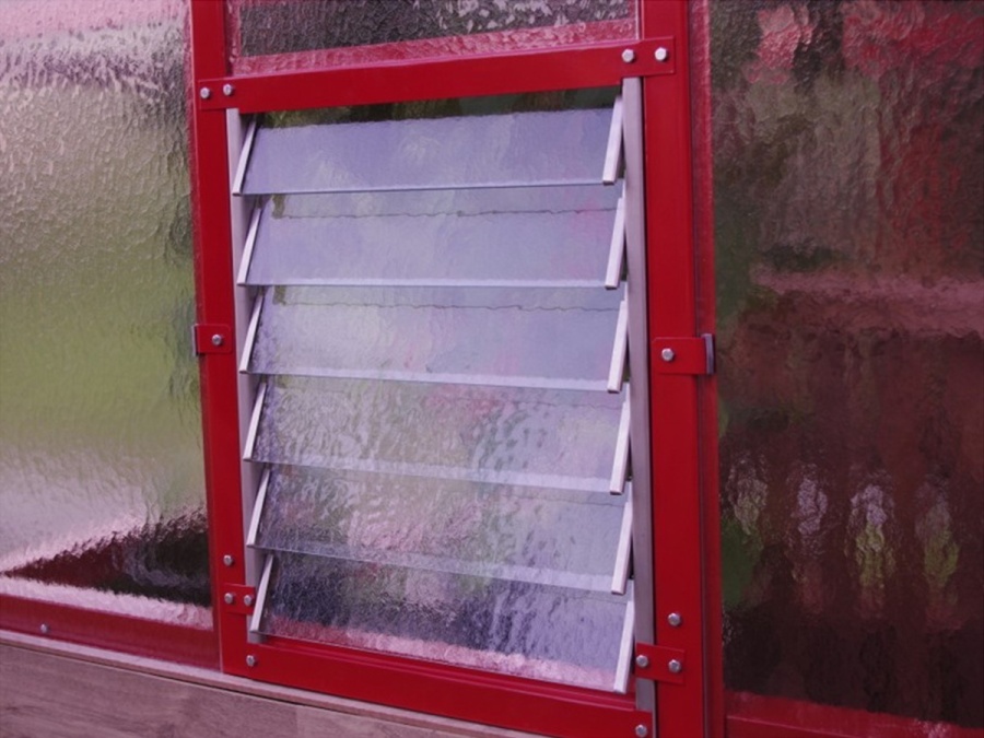 Kto nevetrá, ten nezberá