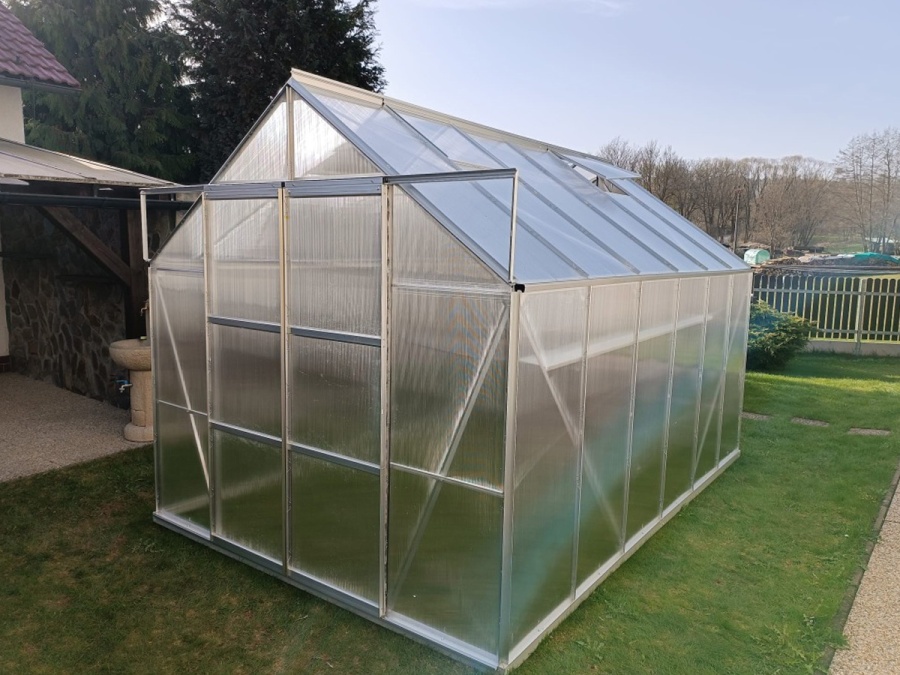 Montáže skleníkov