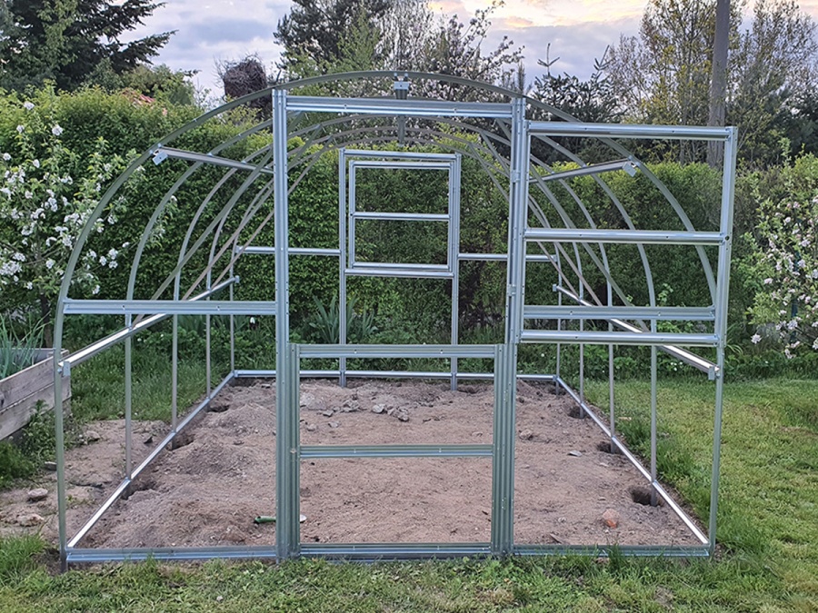 Üvegház összeszerelés