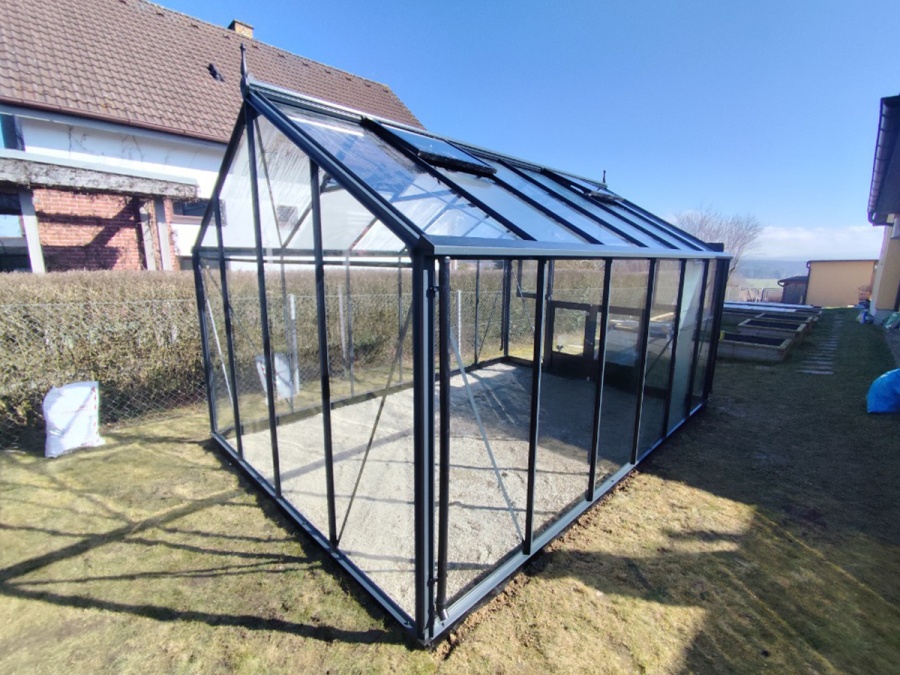 Üvegház összeszerelés