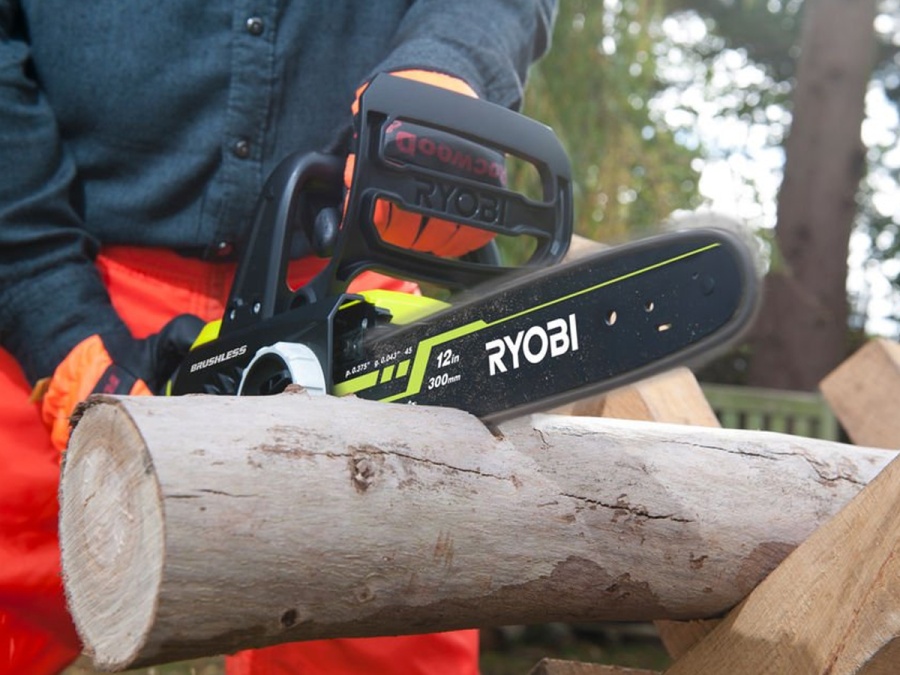 Řetězová pila Ryobi OCS1830