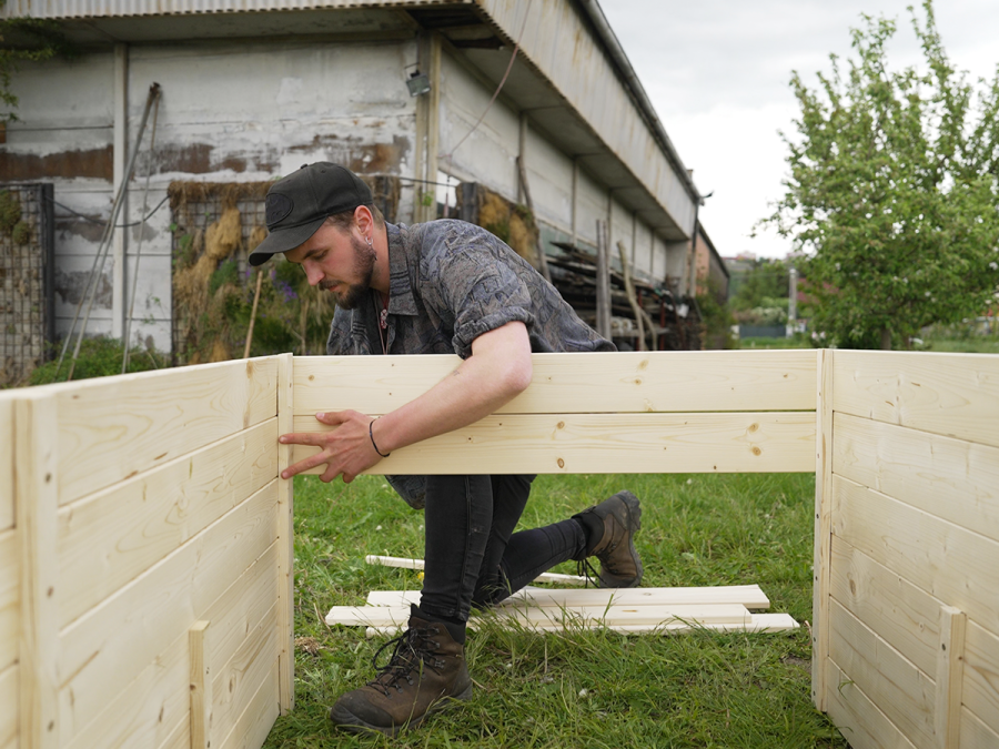 Krok za krokem: zapuštěná ulička