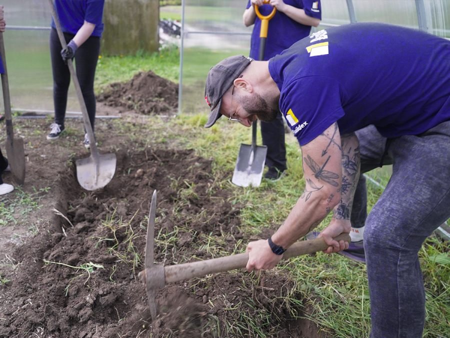 Krok za krokem: zapuštěná ulička