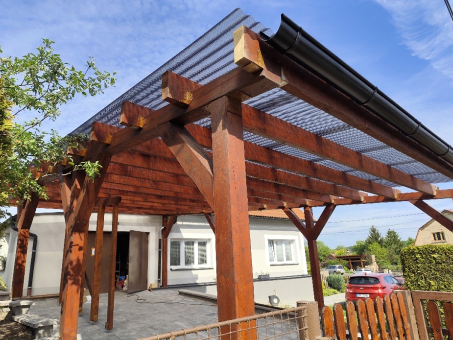 Montáže pergol, zimných záhrad a striešok