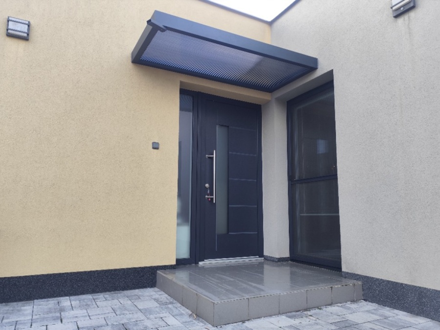 Pergolák, télikertek és előtetők telepítése