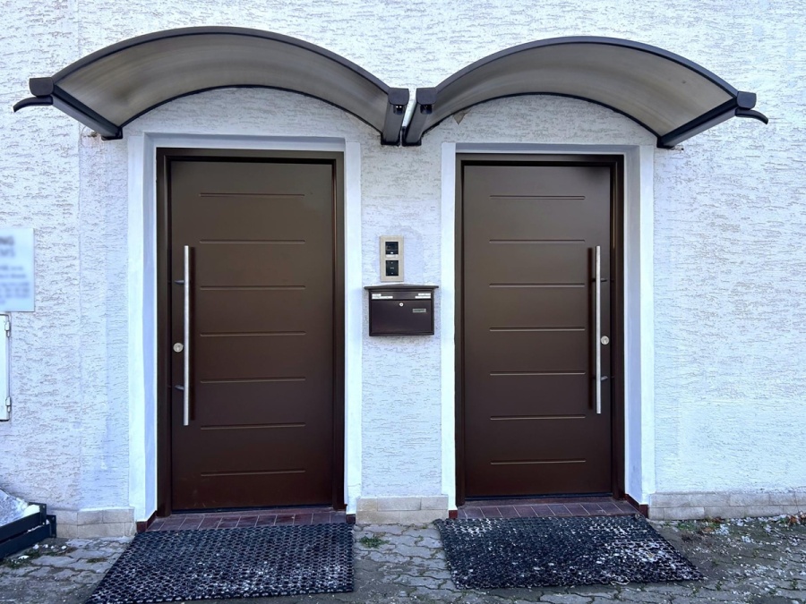 Pergolák, télikertek és előtetők telepítése