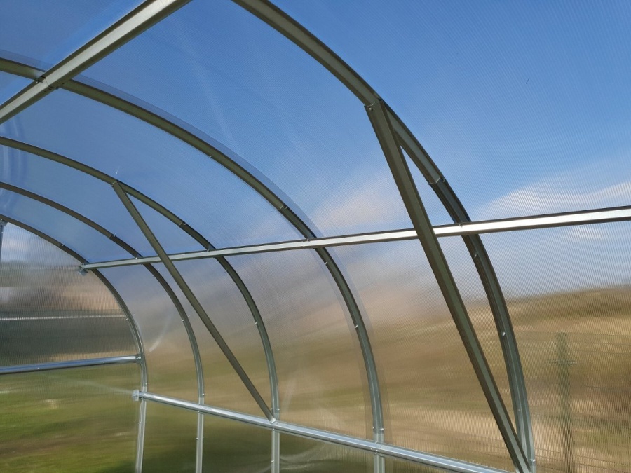 Üvegház Lanit Plast Lucius