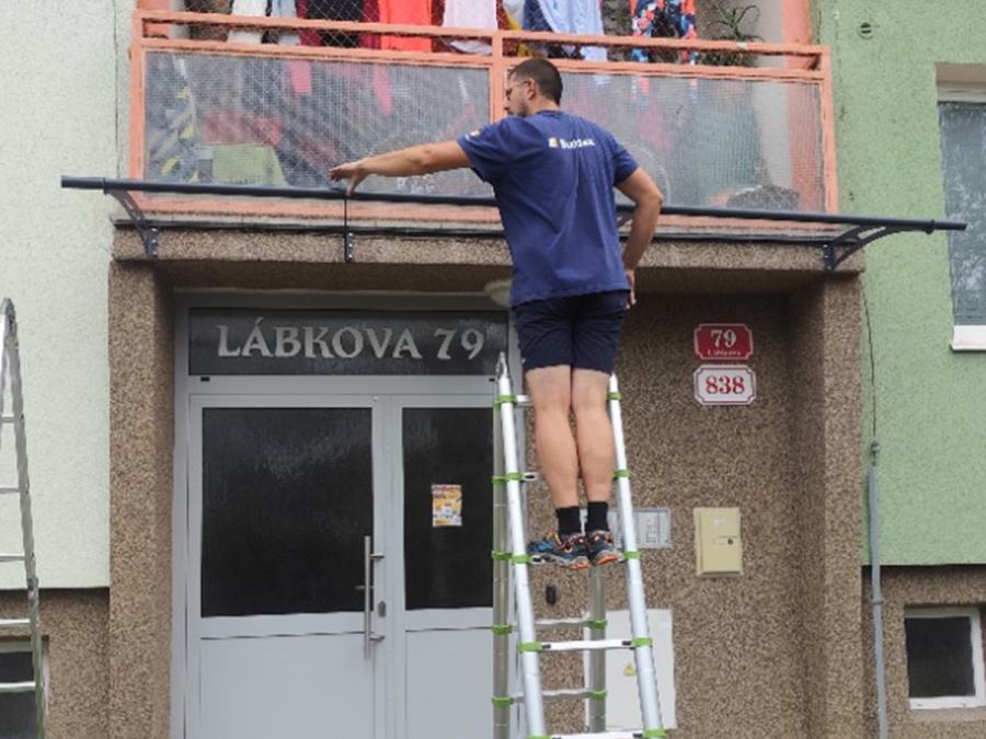Pergolák, télikertek és előtetők telepítése