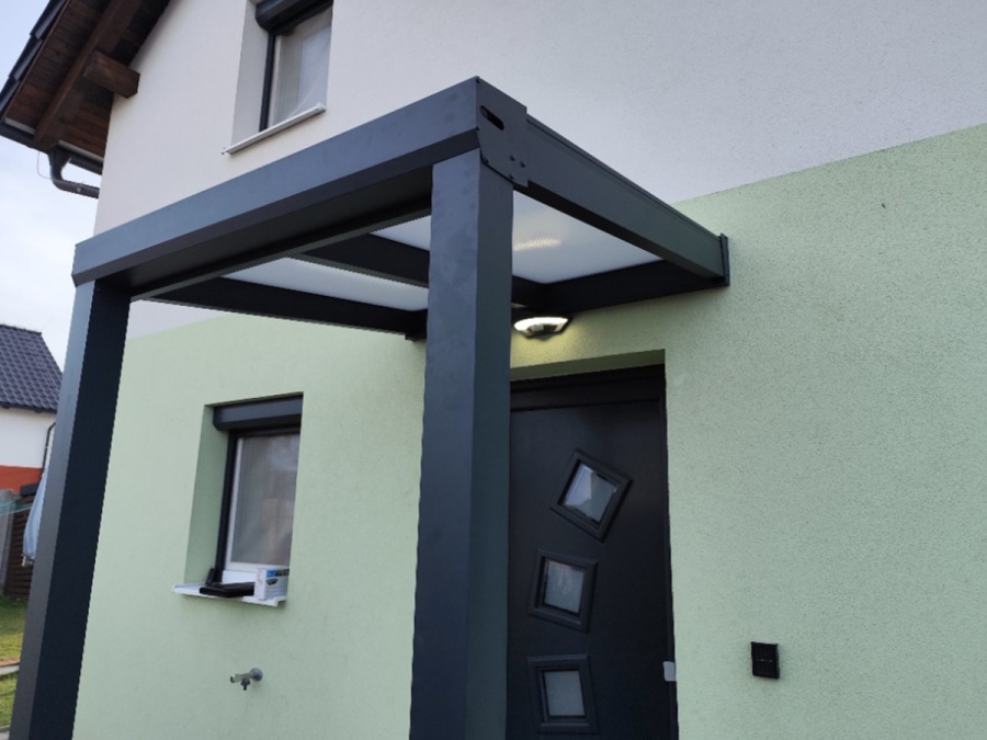 Pergolák, télikertek és előtetők telepítése