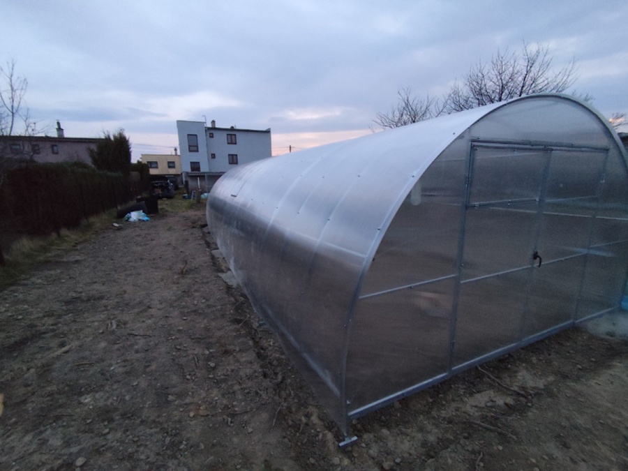 Üvegház összeszerelés