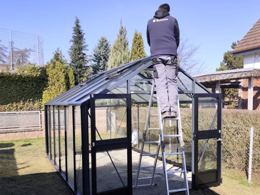 Üvegház összeszerelés